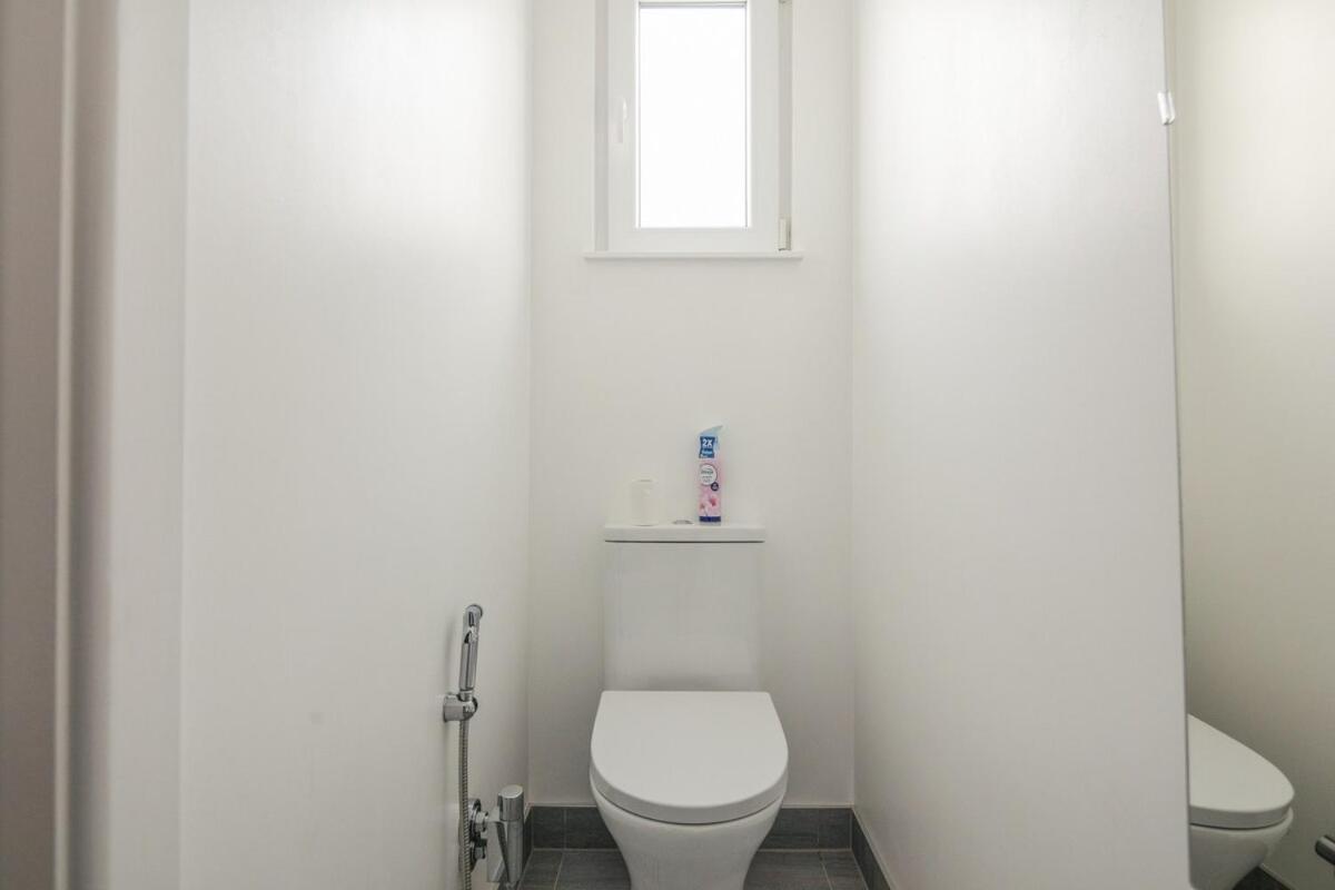 Spacious 3 Bedroom Home With Ps5 And Pool Table Near O2 Arena Canary Wharf And Elizabeth Line To Central Londres Exterior foto